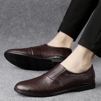 Новая мужская повседневная обувь из натуральной кожи, Элитный бренд, Итальянские мужские Лоферы, Мокасины, Дышащая Деловая обувь без застежки, Обувь для вождения на плоской подошве